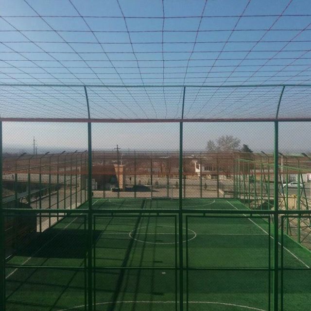 Футбол поле Курамиз под ключ! сеткалар газон резина хаммаси бор