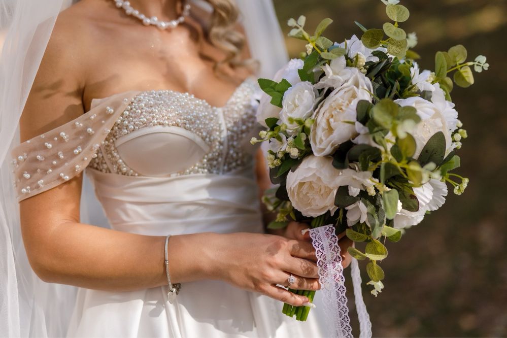 Vand rochie de mireasa