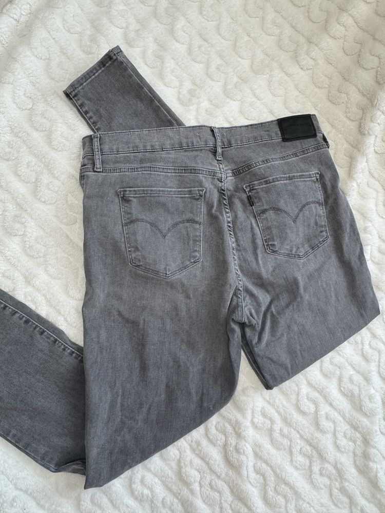 Дънки Levis сини и сиви