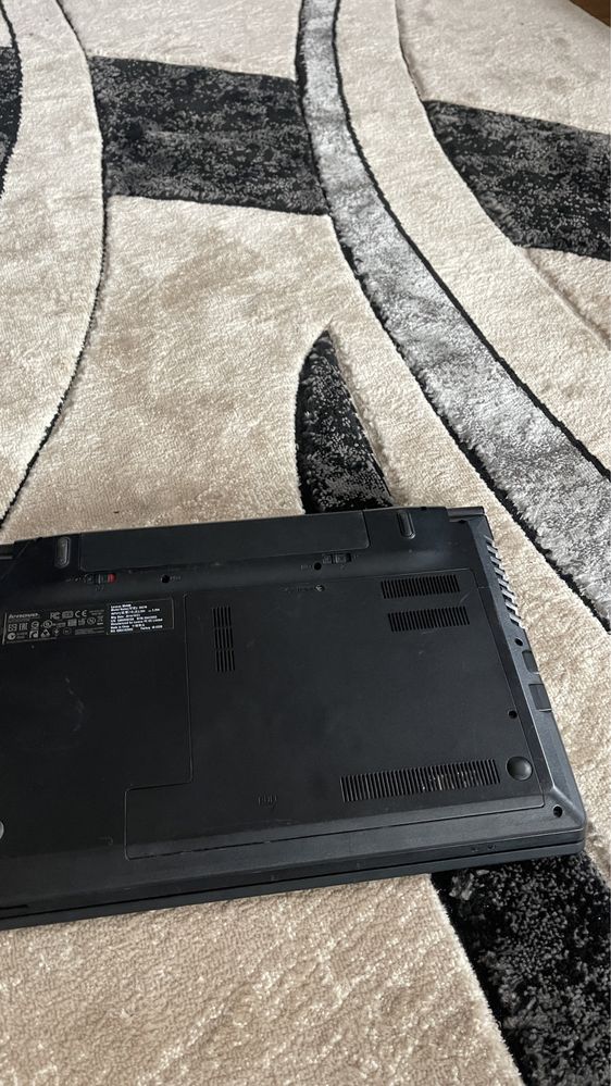 Dezmembrez Laptop Lenovo B5400