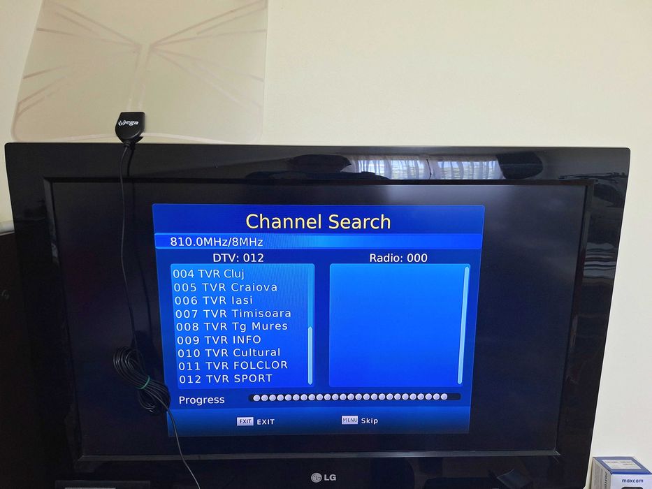 Receptor receiver Digital Terestru TV Tuner DVB-T2  Full HD 12 posturi