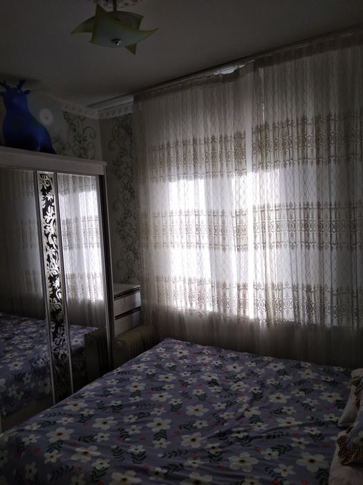 Sergili tumani ittifoq mahallasida uy sotiladi 5 xona 5 etaj srochna