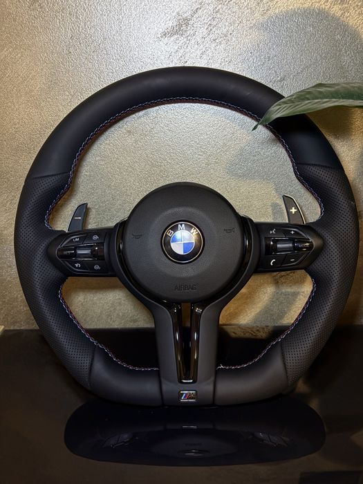 Volan BMW M PERFORMANCE cu Padele si Airbag - Compatibilitate larga