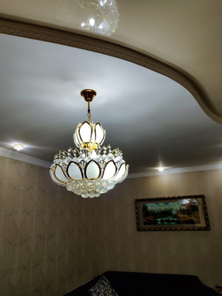 Люстра в гостиную