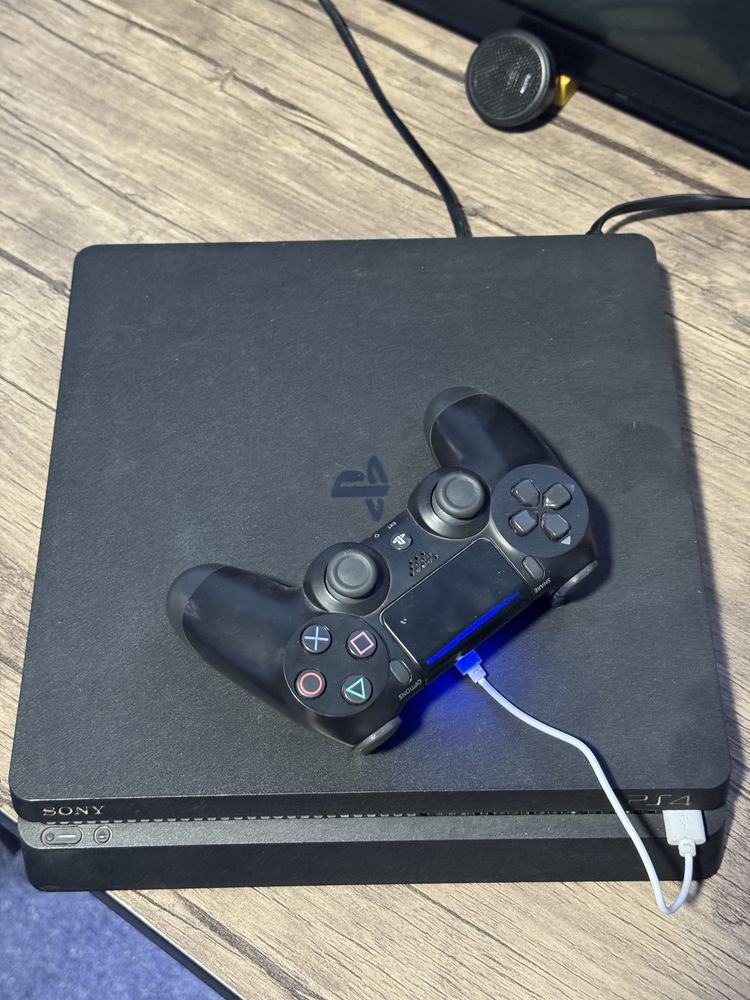 PlayStation 4   1 TB