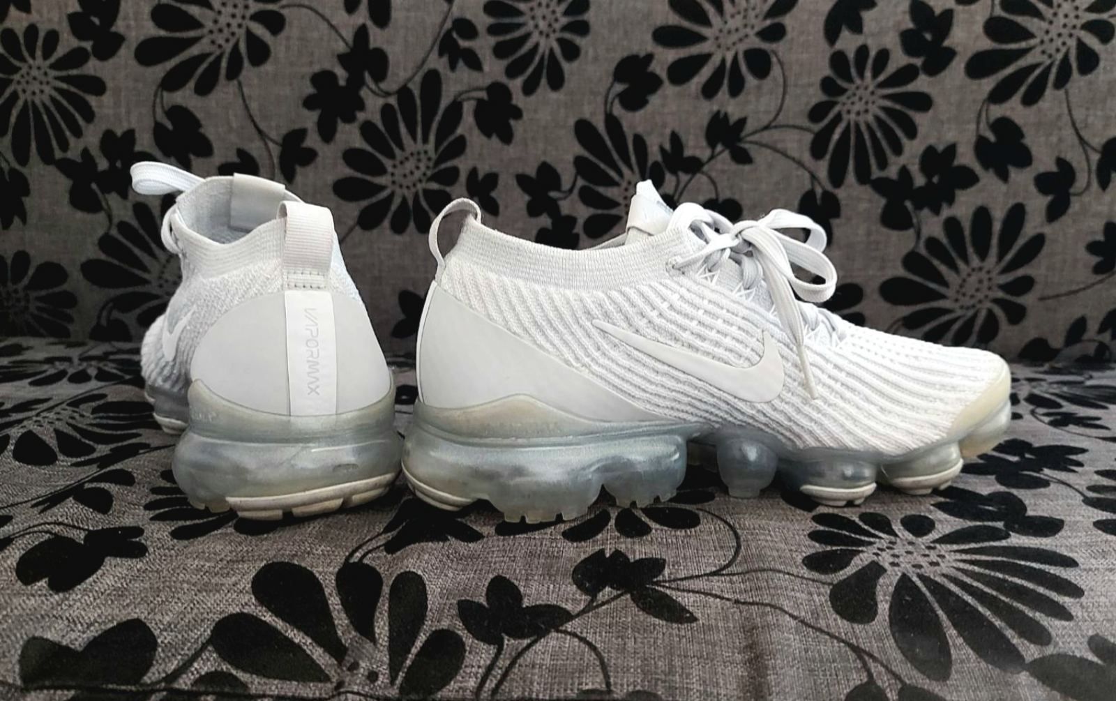 Nike vapormax Platinium 38 номер,24.5 см стелка,оригинал