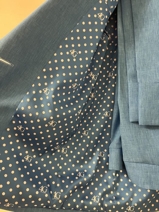 Женски костюм в синьо