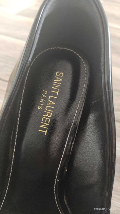Оригинални дамски обувки Saint laurent.