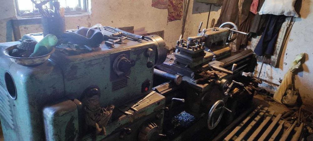 Продается Токарный станок 35 млн. Цена договорная