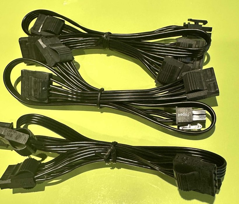 Cabluri Corsair (nefolosite), inventar => la poze