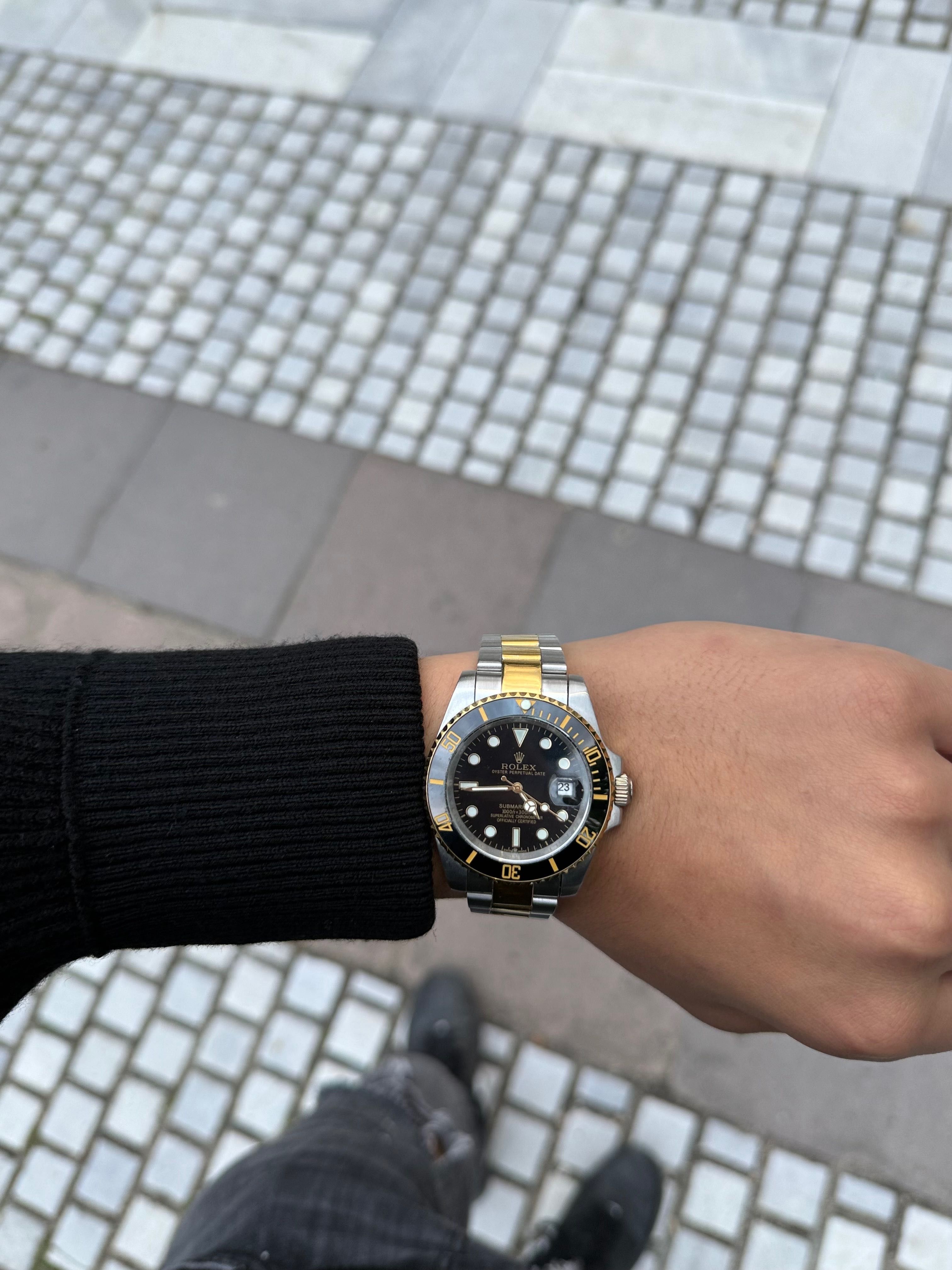 Rolex SUBMARINER Сребарно Злато/Черно