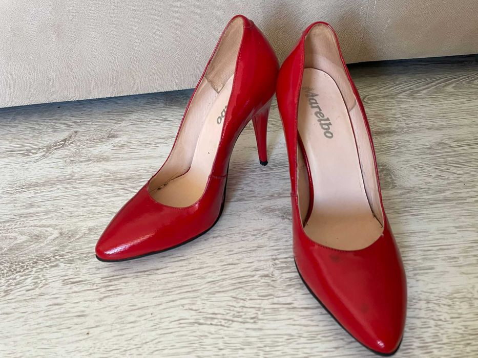 Pantofi stilleto culoarea rosu, marimea 36, APROAPE NOI