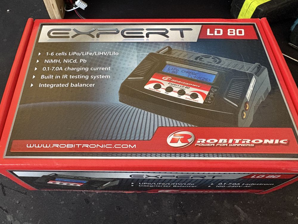НЕработещо зарядно за батерии Robitronic Expert LD 80 lipo liion NiMH