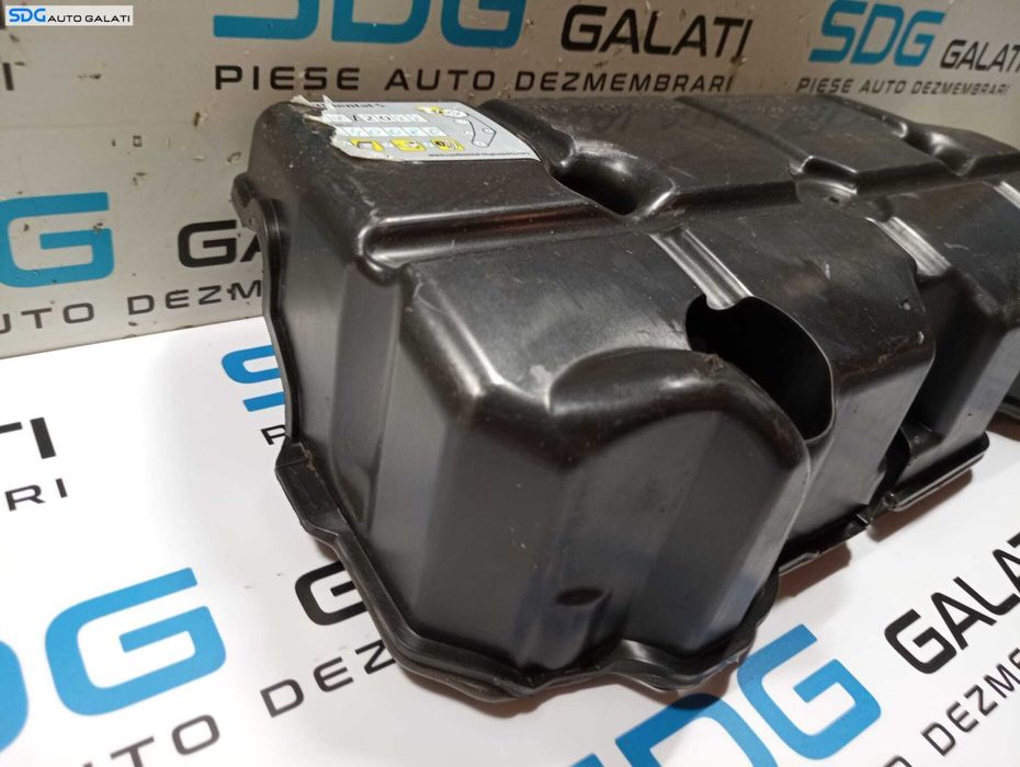Capac Plastic Protectie Antifonare Motor Renault Scenic 2 1.9 DCI 2003 - 2009 Cod 8200368040 [M6038]