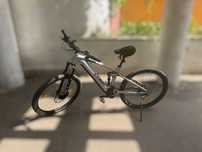 Bicicleta Electrica Cube Stereo 120 Race 750 Polarsilver roti 29