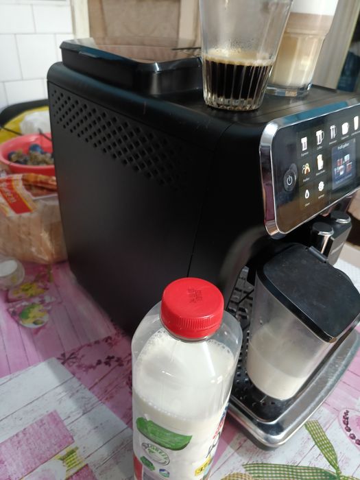 espressor Philips latte go