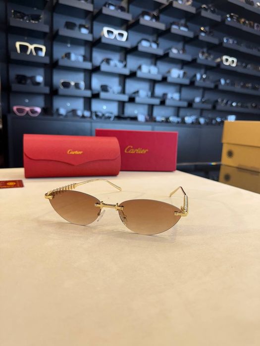 Дамски слънчеви очила