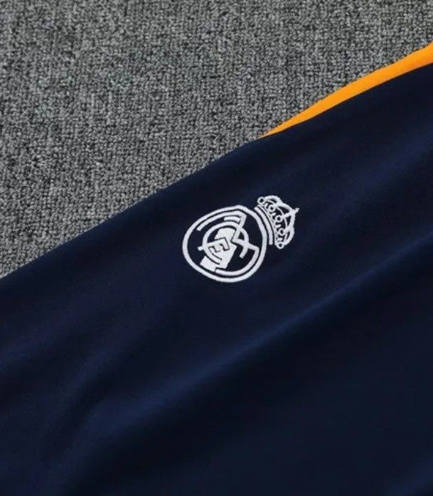 Анцуг Real Madrid размер М
