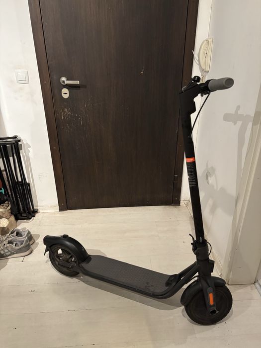 Електрическа Тротинетка ninebot f25 e