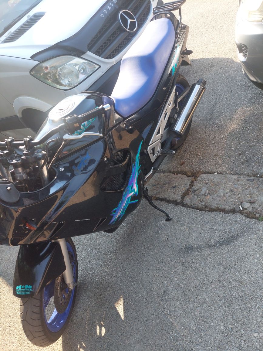 Пистов мотор Suzuki sport 750kуб.