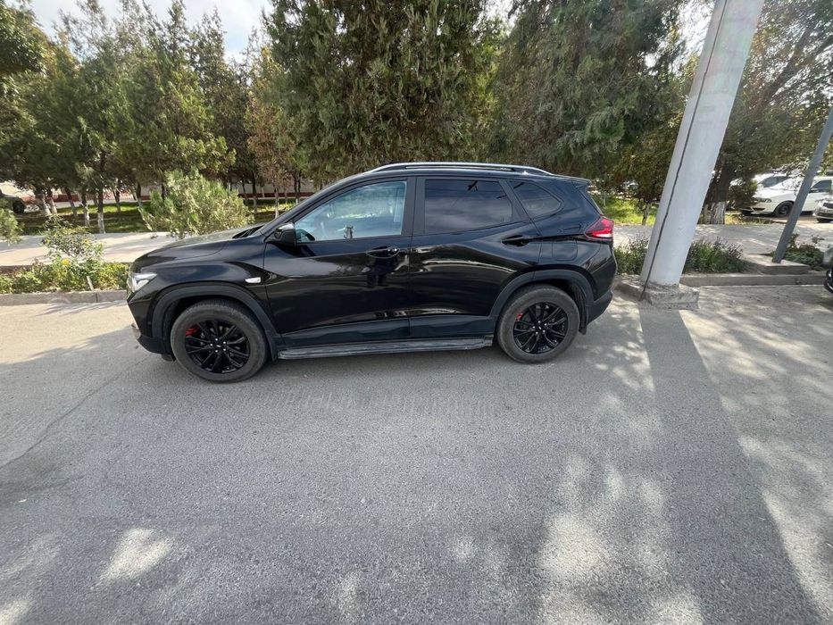 Tracker 2 LTZ (2023)
