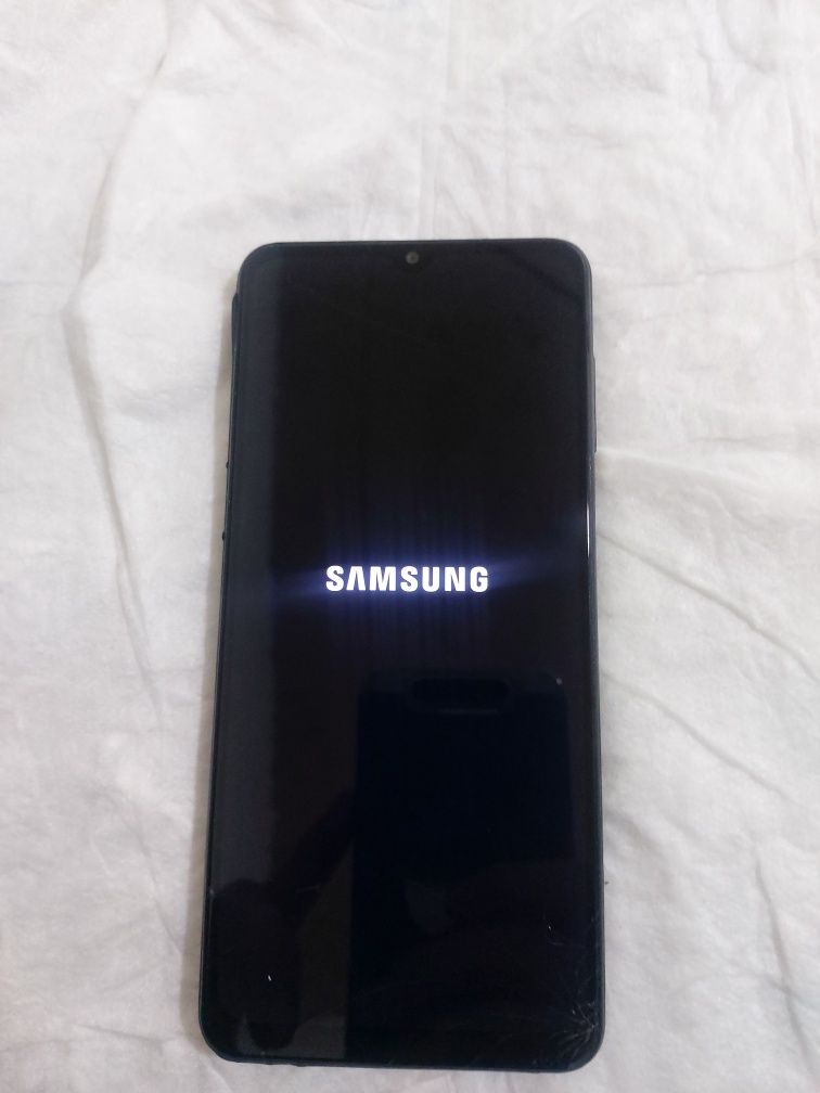Samsung A12 Продаётся.