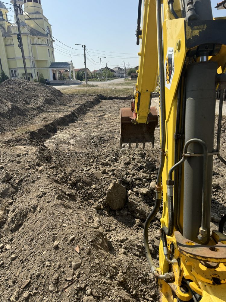 Inchiriem sau Exectuam lucrari cu buldoexcavator