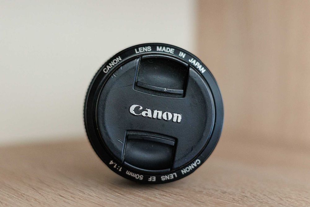 Canon 5D mark 3 DSLR Full Frame + obiectv Canon 50mm f1.4 Ultrasonic