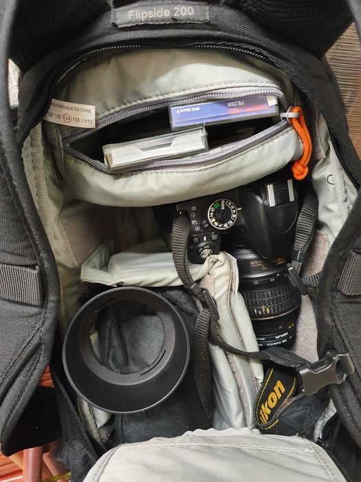 Rucsac aparat si accesorii foto Lowerpro 200