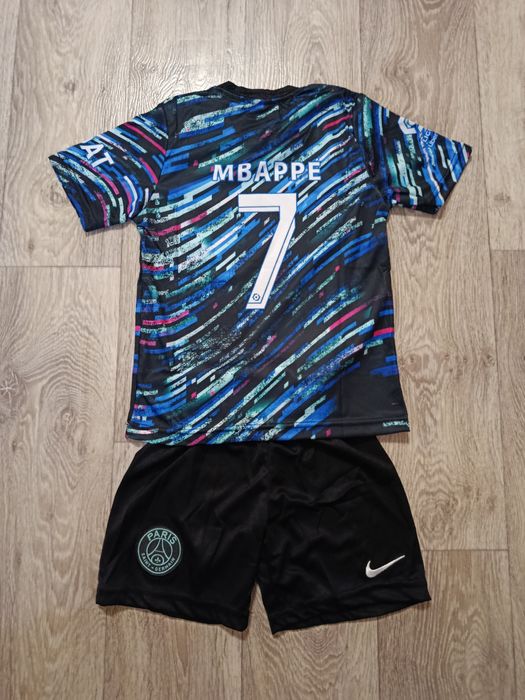 Мбапе ПСЖ шарен диагонал