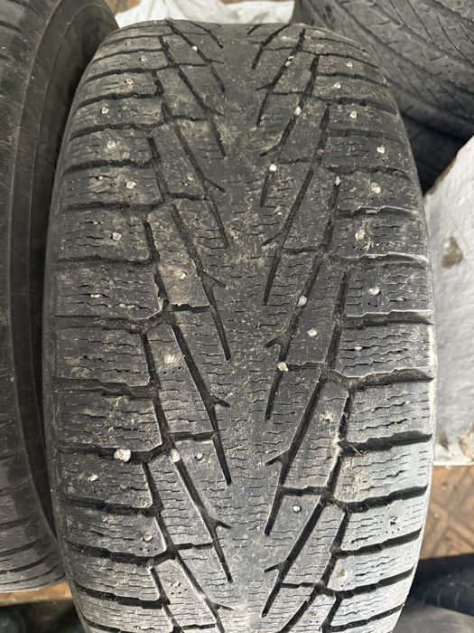 Продам шины nokian 285/60/18