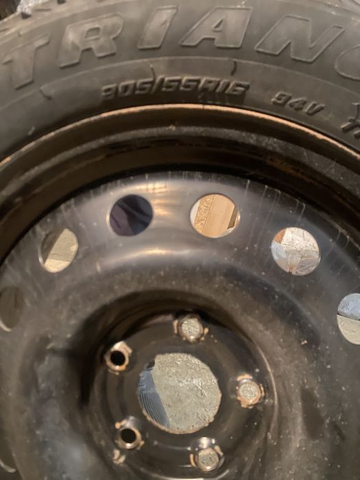 Шины зимние с диском 16д 4 шт