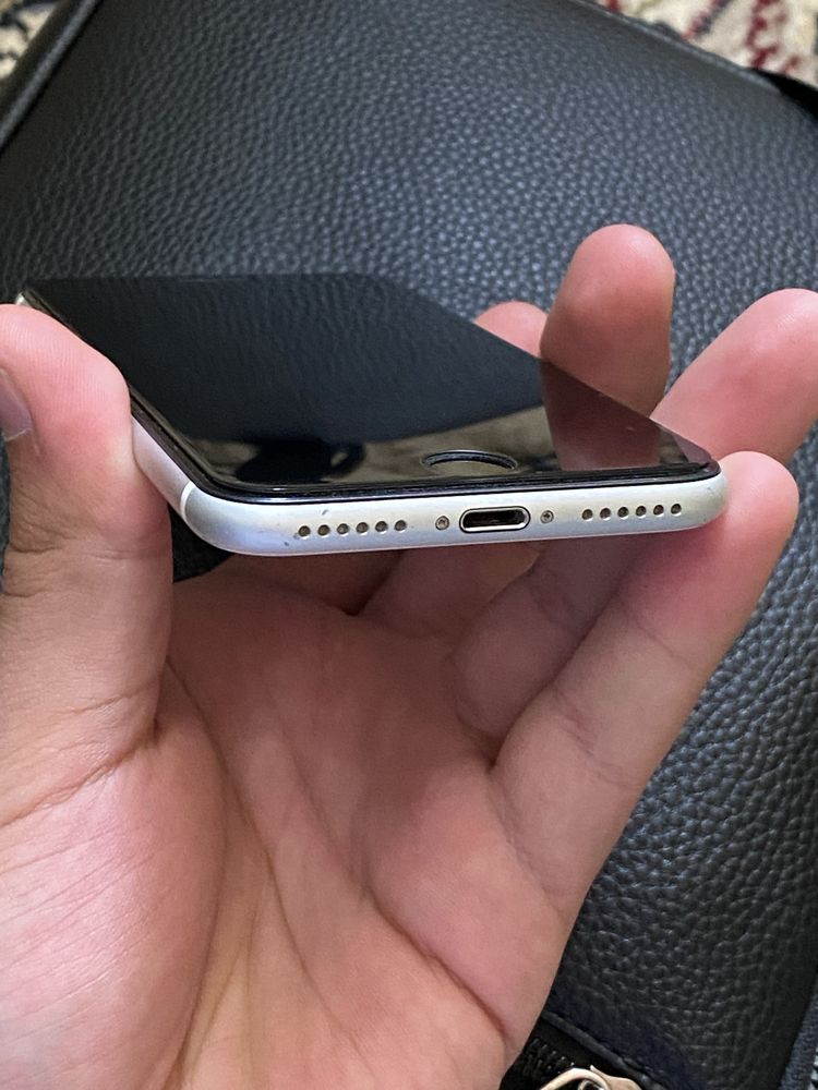 Iphone se srochna