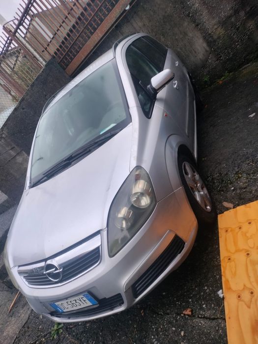 Opel Zafira 7 местна