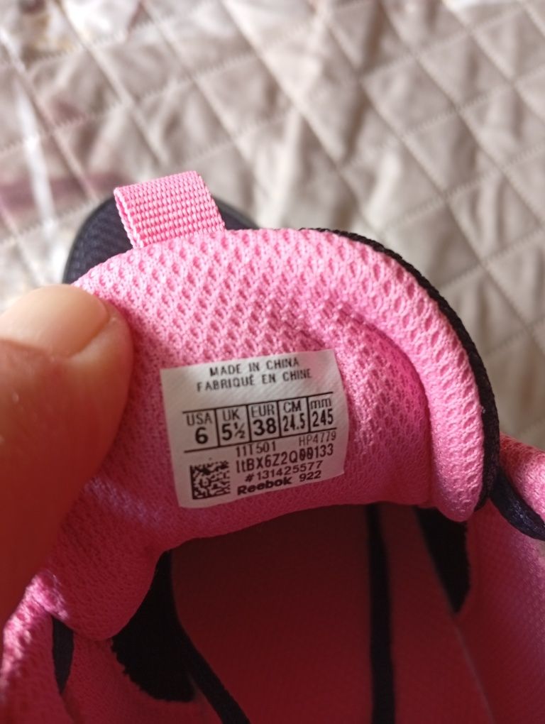 Дамски маратонки Reebok номер 38