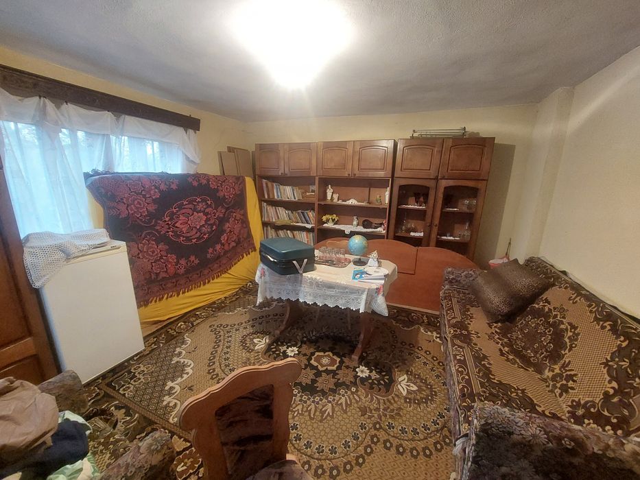 Inchiriez casa la tara în Gorj