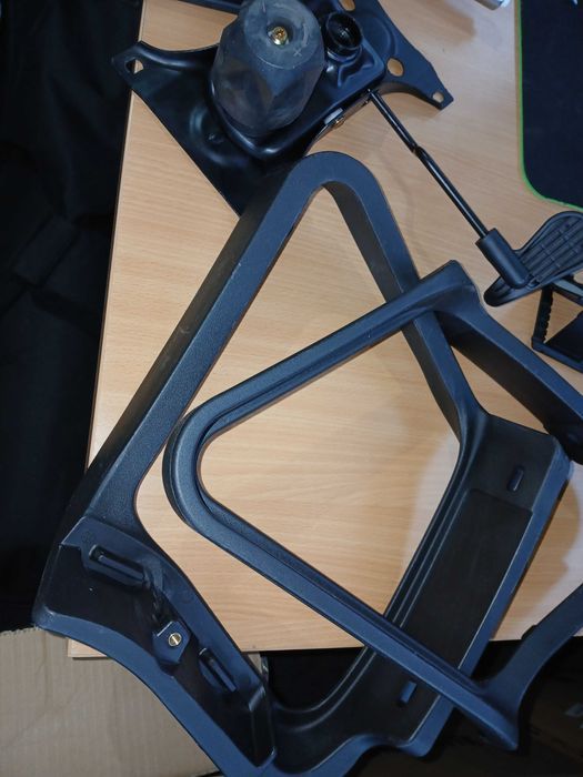 Scaun ergonomic birou Zeape, reglabil, negru