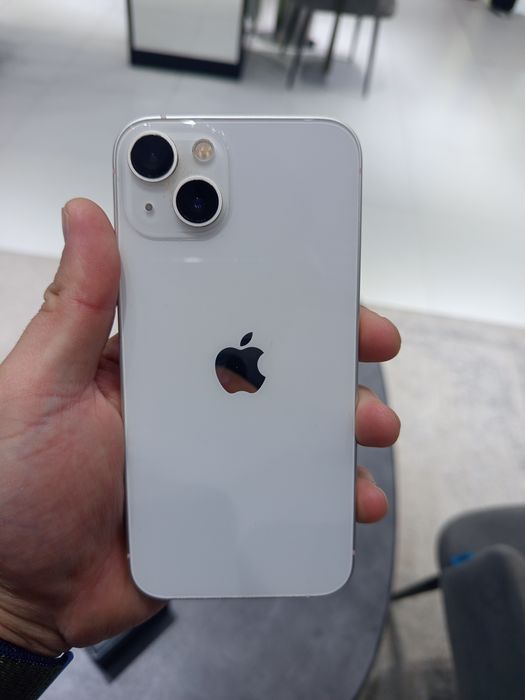 Айфон 13 в хорошем состоянии