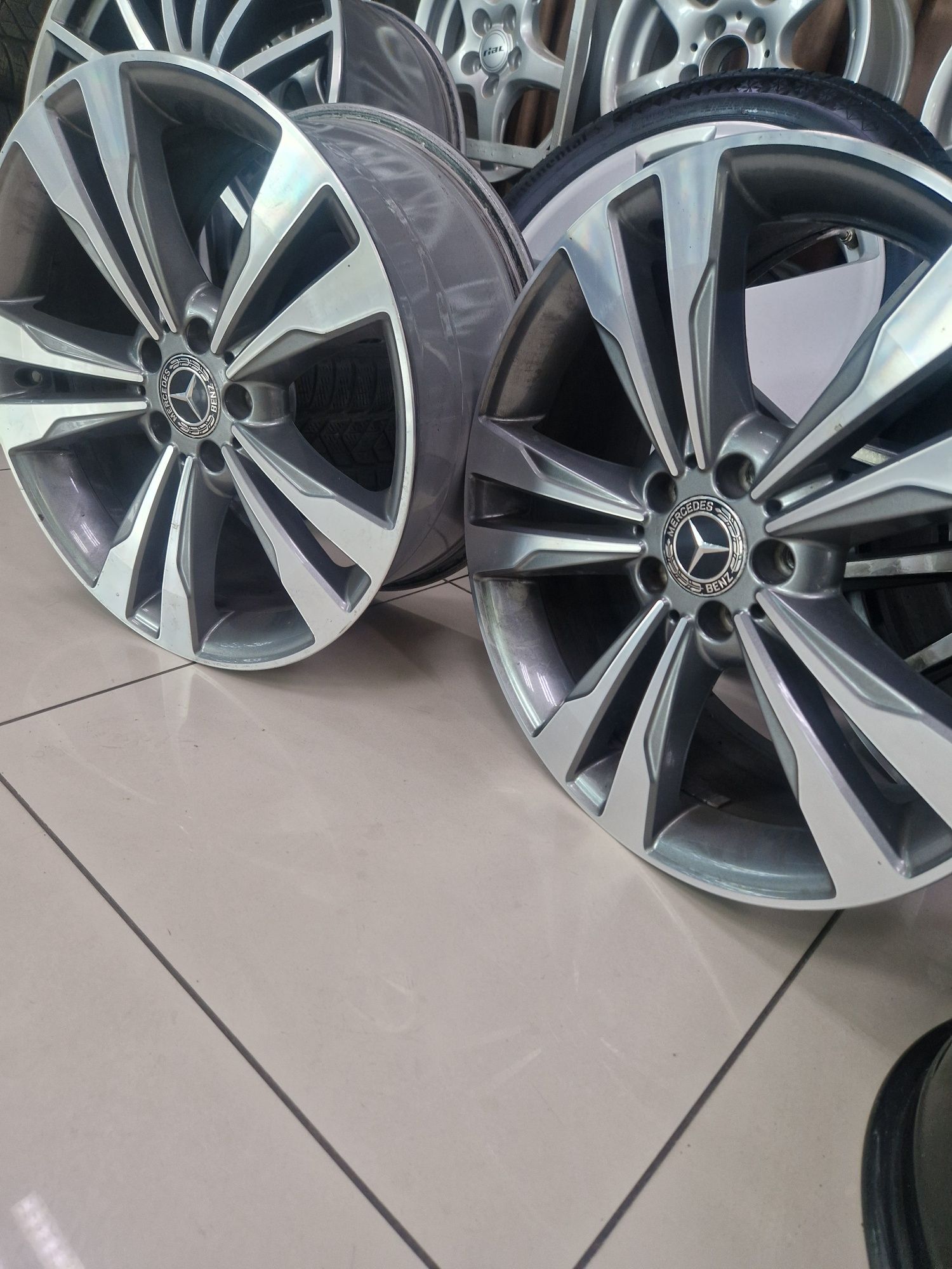 Mercedes 5х112 R 19 оригинални