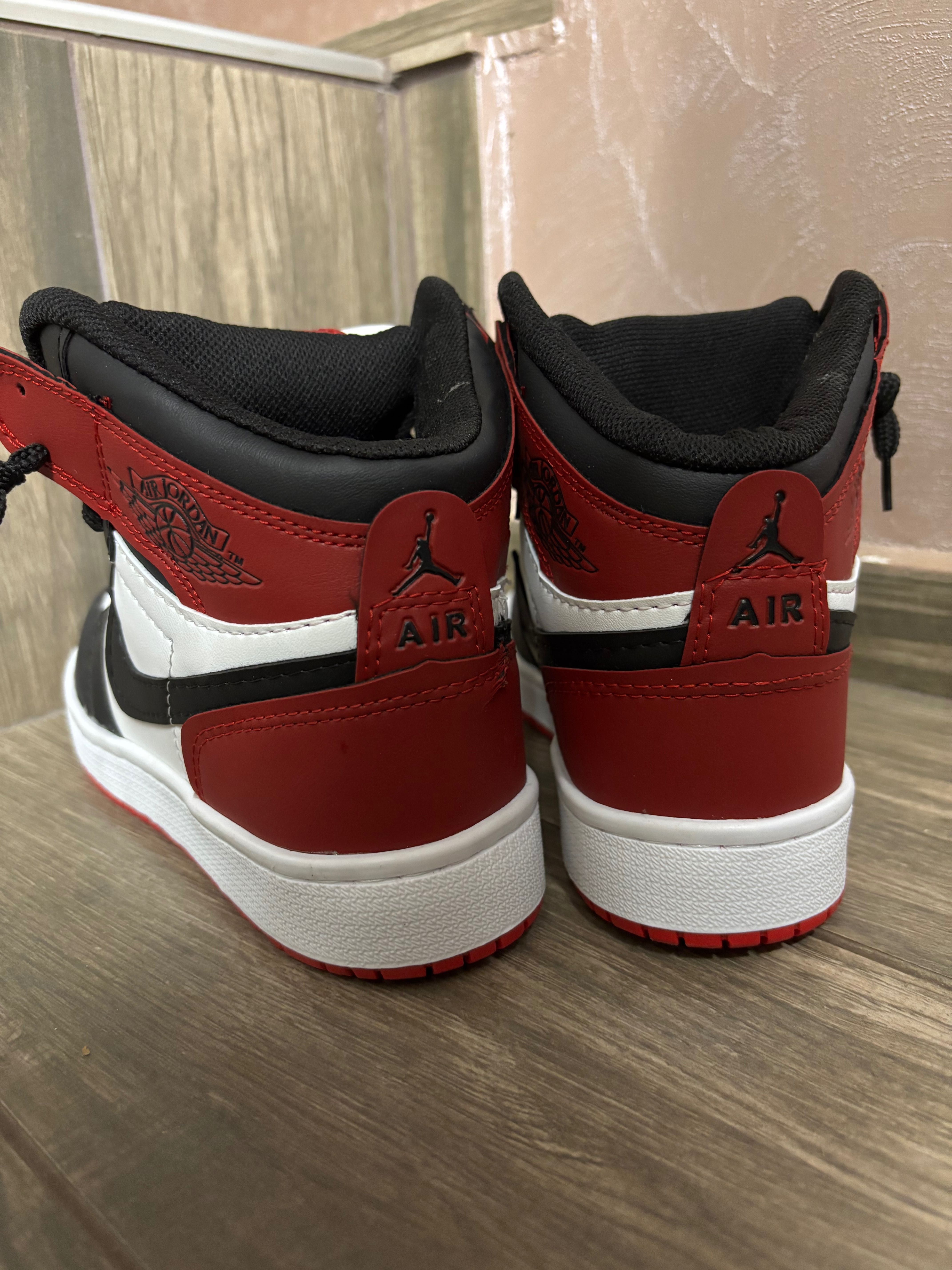 Кецове NIKE нови