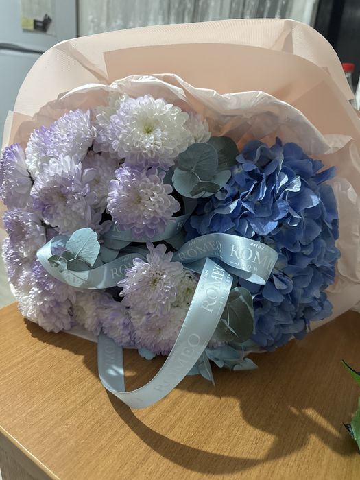 Пышный букет, свежий