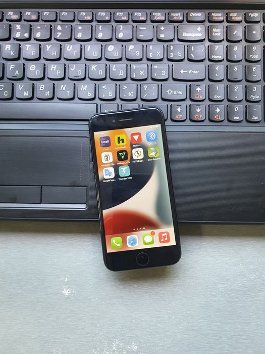 iPhone 7 (Black) Sotiladi 32GB/100%/iCloud Yo'q Tozza. Xolati O'rta