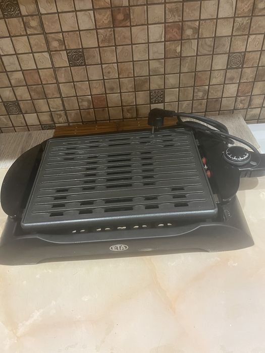 Продам грильницу «ЕТА»