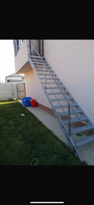 Scari metalice galvanizate la orice dimensiune