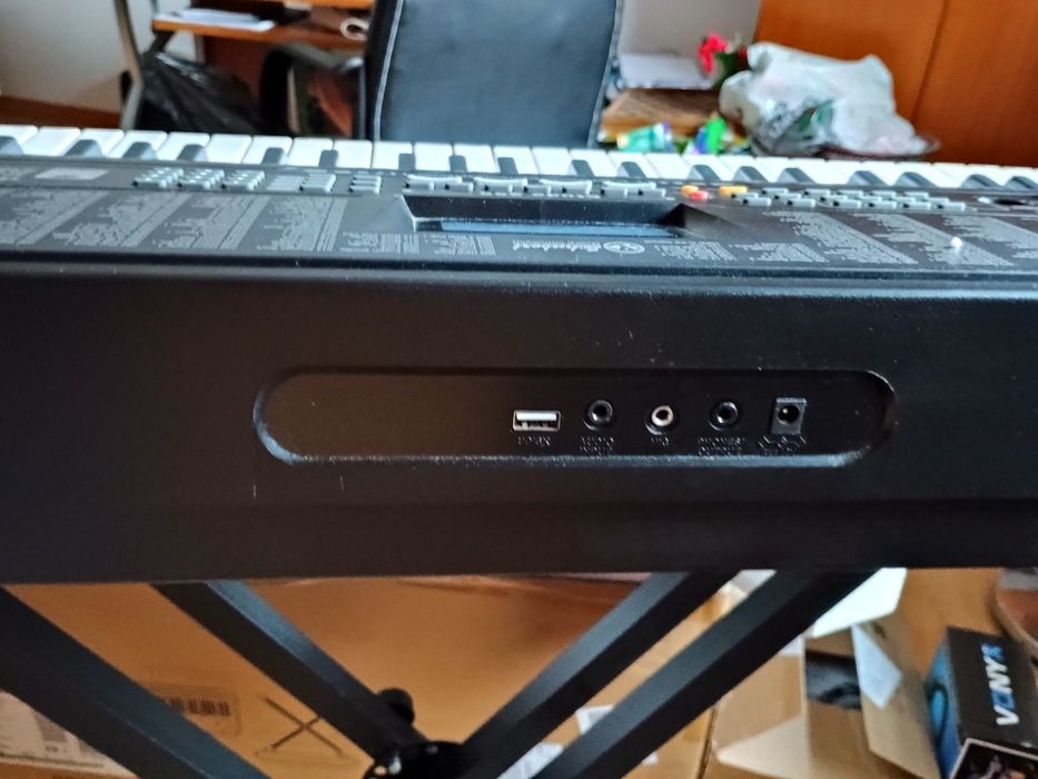 Pianina Schubert cu suport și scaun