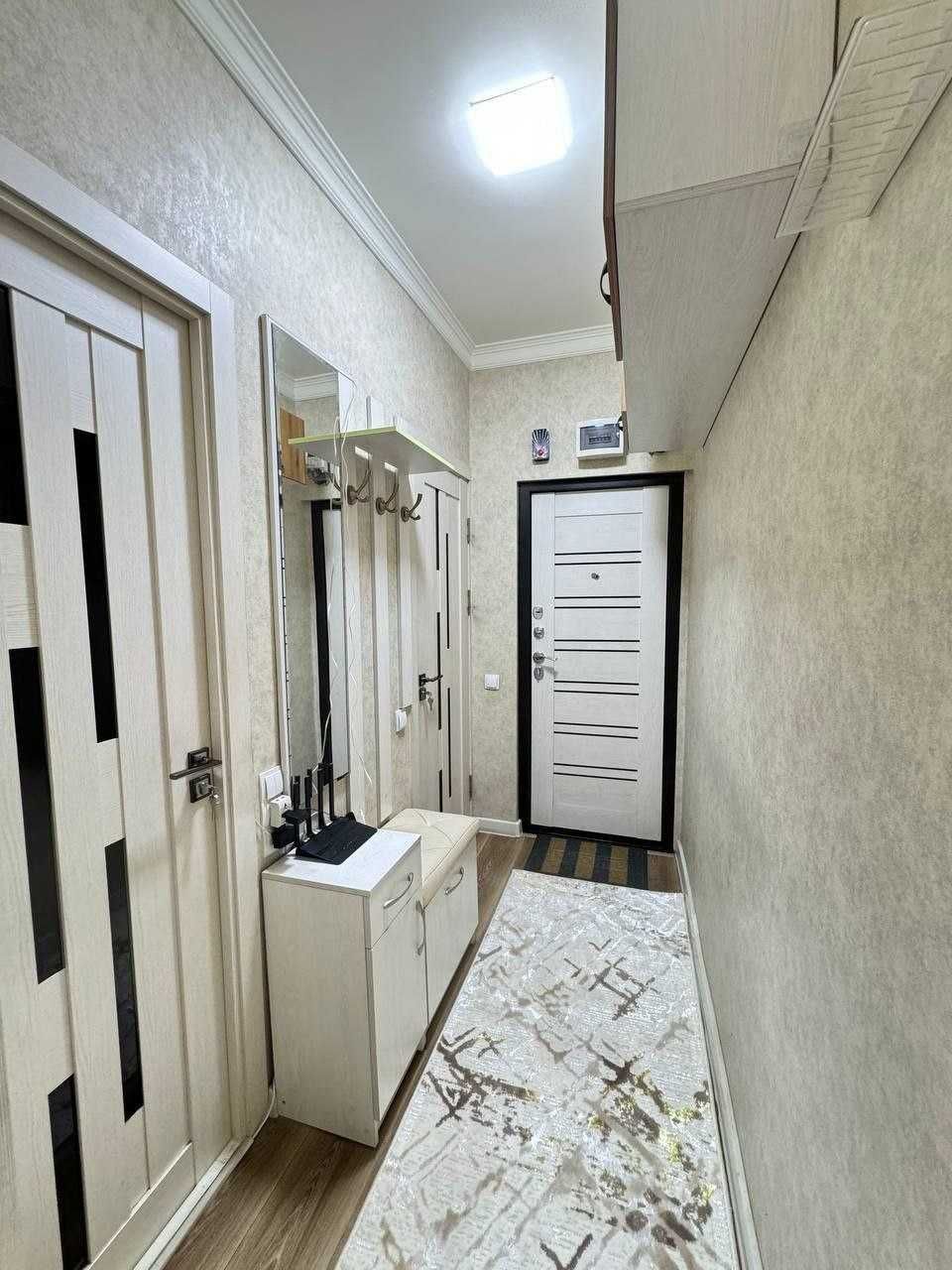 V1016 ПРОДАЕТСЯ на: Чиланзар 3кв Ор.р: Тарговый центр 2/2/4 48м2