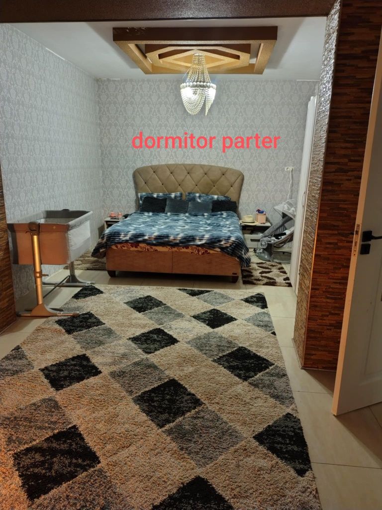 Schimb casa cu doua apartamente
