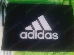 Adidas -- Universitatea Craiova - Banii merg la un baiat bolnav