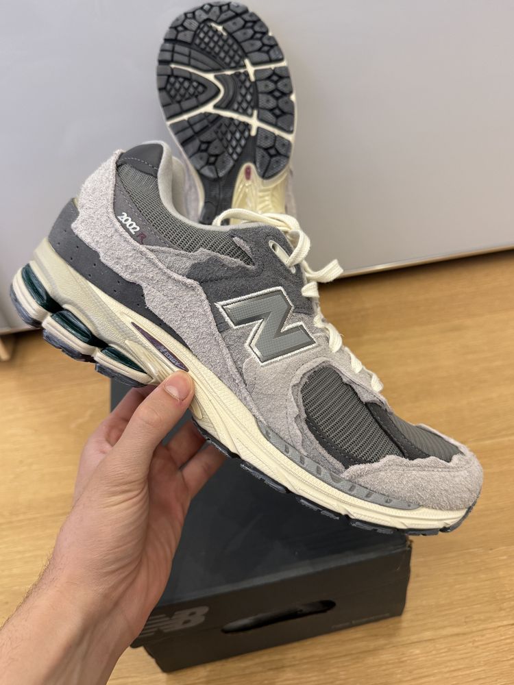 New Balance 2002R мъжки обувки маратонки 45EUR + Кутия