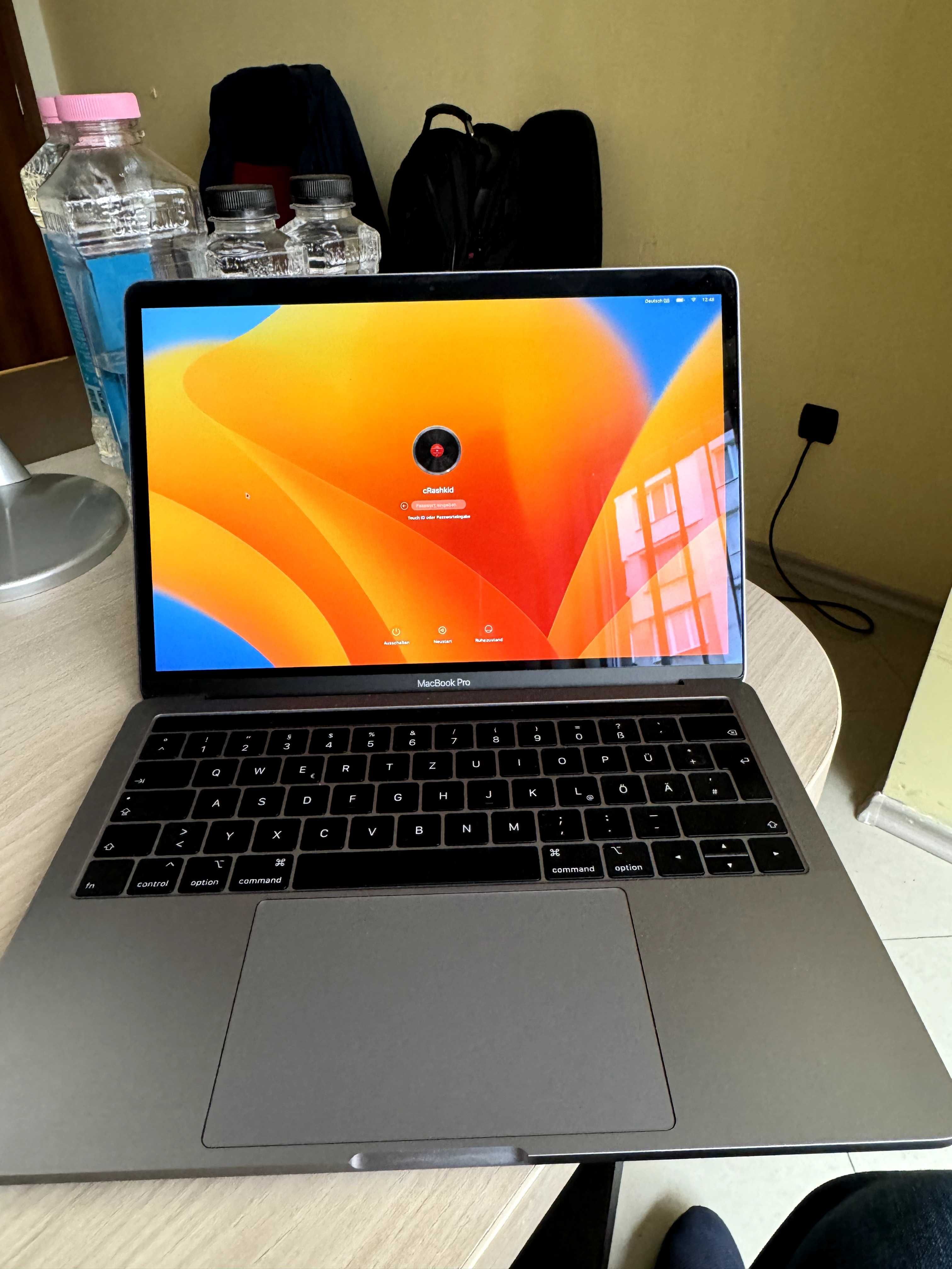 Apple MacBook Pro 2019 13,3'' 2,7 GHz i7 /1TB SSD /16 GB RAM